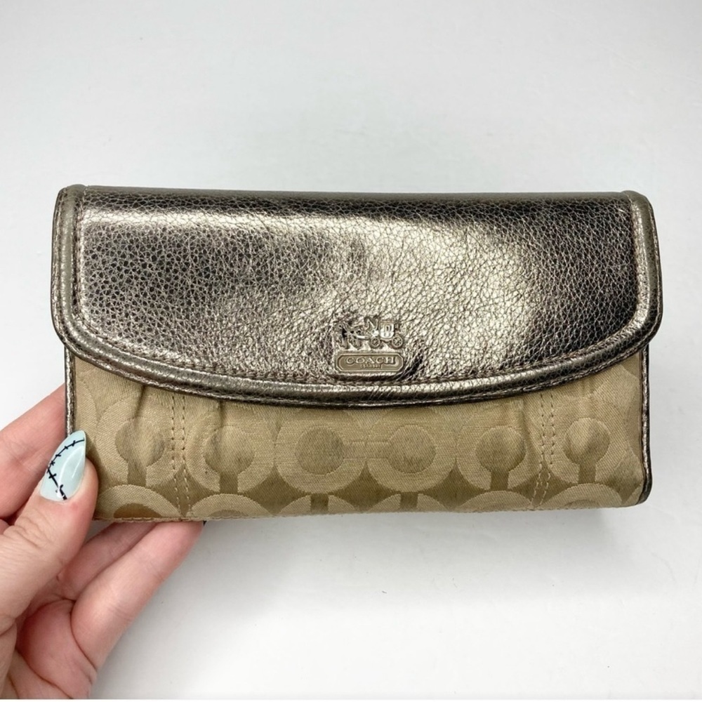 💕COACH Set Madison Metallic Silver & Tan Op Art Canvas Carryall Wallet